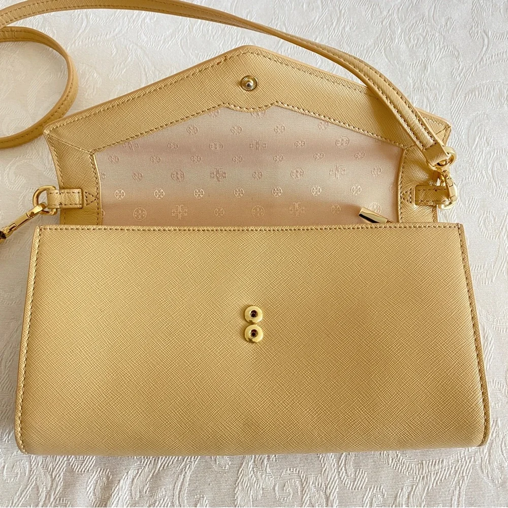 Tory Burch Envelope Robinson crossbody bag/ clutch